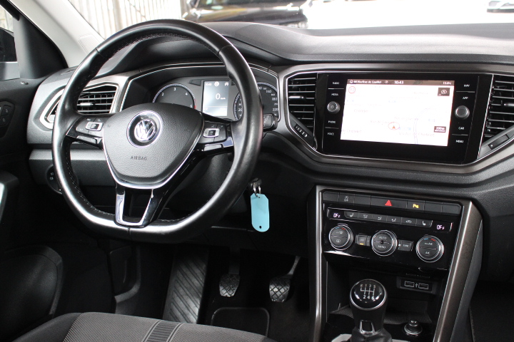 VOLKSWAGEN-T-ROC-1.6 CR-TDI