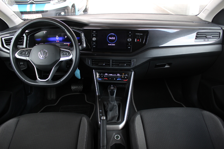 VOLKSWAGEN-POLO-1.0 TSI LIFE DSG