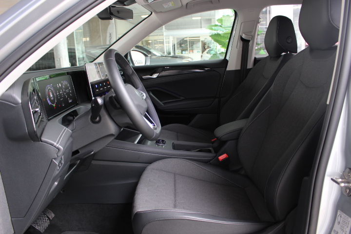 VOLKSWAGEN-TIGUAN-2.0 TDI LIFE DSG