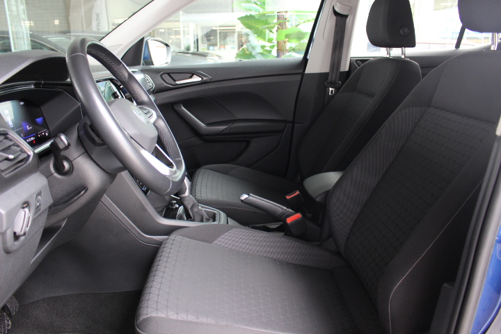 VOLKSWAGEN-T-CROSS-1.0 TSI LIFE DSG
