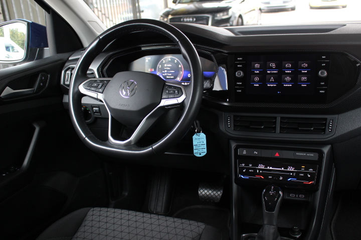 VOLKSWAGEN-T-CROSS-1.0 TSI LIFE DSG