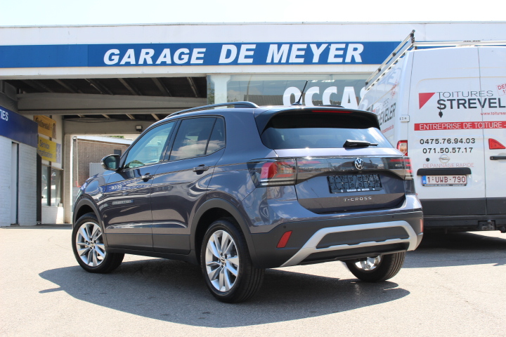 VOLKSWAGEN-T-CROSS-1.0 TSI LIFE DSG