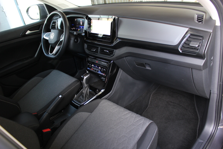 VOLKSWAGEN-T-CROSS-1.0 TSI LIFE DSG
