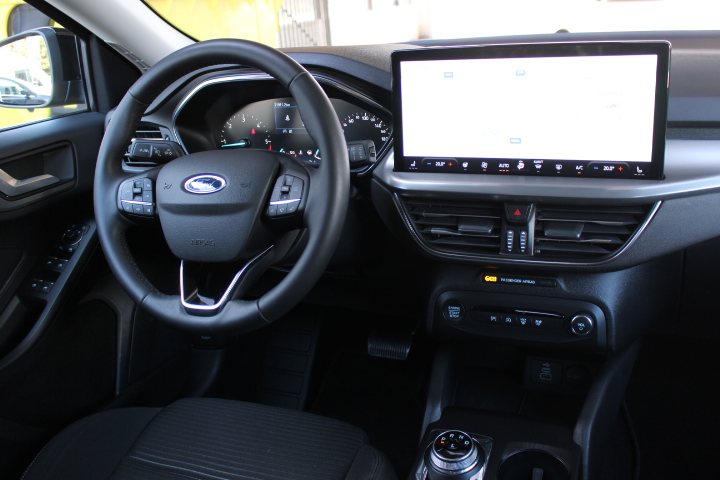 FORD-FOCUS-1.5 D AUT. TITANIUM