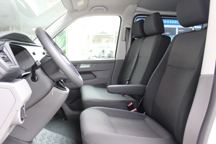 VOLKSWAGEN-TRANSPORTER-T6 2.0 TDI DSG 5 PL.