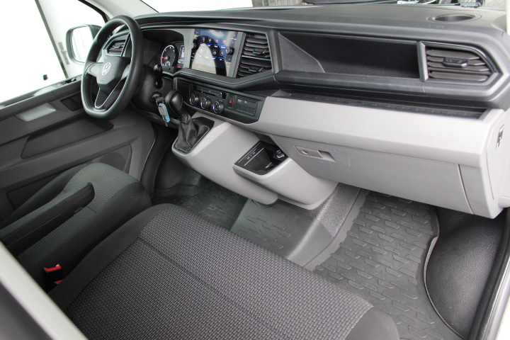 VOLKSWAGEN-TRANSPORTER-T6 2.0 TDI DSG 5 PL.