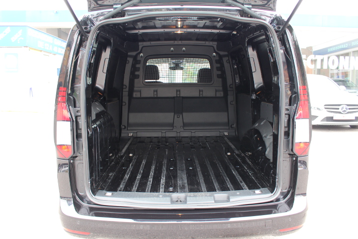 VOLKSWAGEN-CADDY MAXI CARGO-2.0 TDI