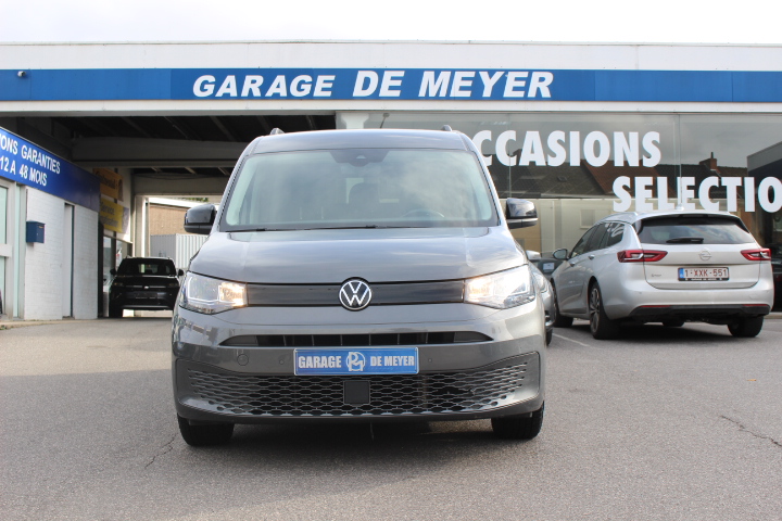 VOLKSWAGEN-CADDY-MAXI CARGO 5 PL UTIL