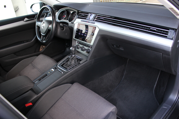 VOLKSWAGEN-PASSAT VARIANT-1.5 TSI DSG