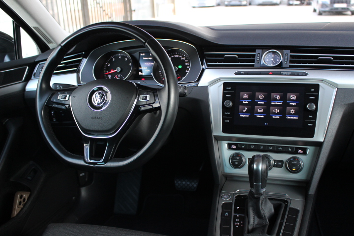 VOLKSWAGEN-PASSAT VARIANT-1.5 TSI DSG