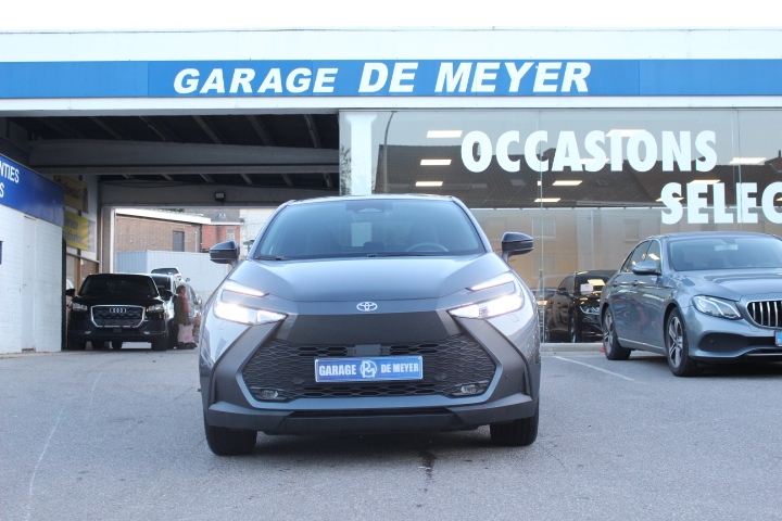 TOYOTA-C-HR-1.8 HYBRID STYLE