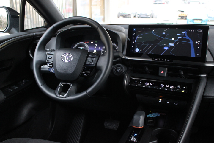 TOYOTA-C-HR-1.8 HYBRID STYLE