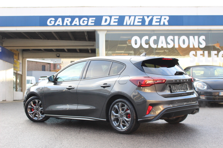 FORD-FOCUS-1.5 D ST-LINE