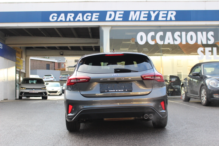 FORD-FOCUS-1.5 D ST-LINE