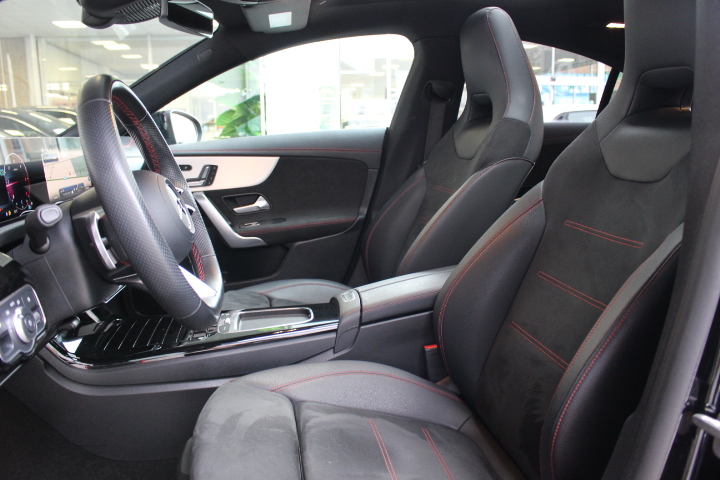 MERCEDES-BENZ-CLA-180 D AMG LINE