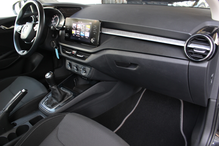 SKODA-FABIA-1.0 TSI AMBITION