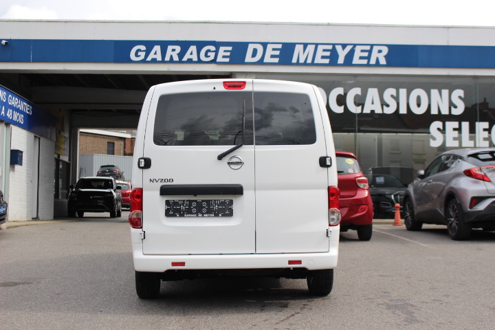 NISSAN-NV200-1.5 D 7 PLACES