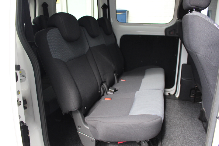 NISSAN-NV200-1.5 D 7 PLACES