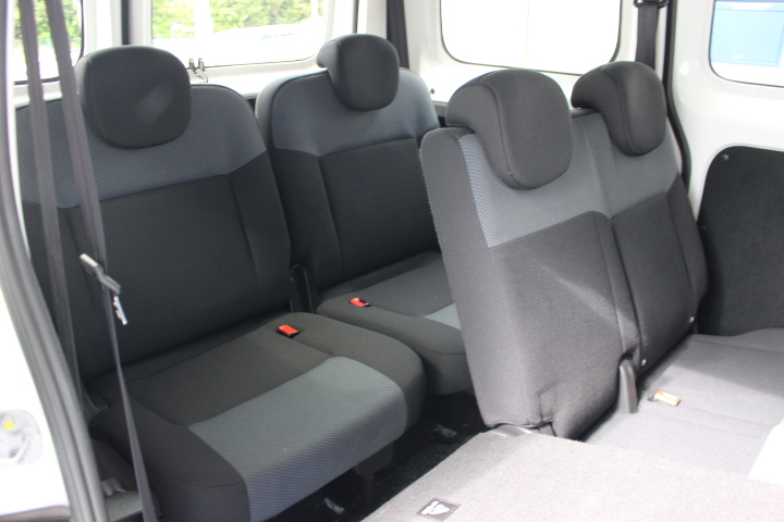NISSAN-NV200-1.5 D 7 PLACES