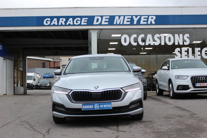 SKODA-OCTAVIA-1.0 TSI AMBITION DSG
