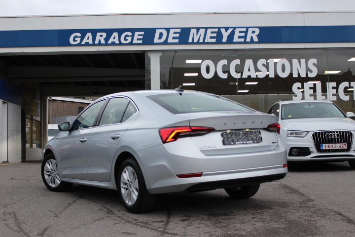 SKODA-OCTAVIA-1.0 TSI AMBITION DSG