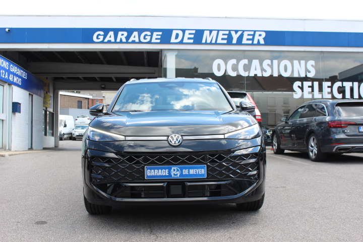 VOLKSWAGEN-T-ROC-1.5 TSI R-LINE DSG