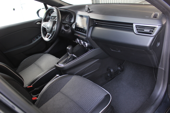 RENAULT-CLIO V-1.6I E-TECH HYBRID
