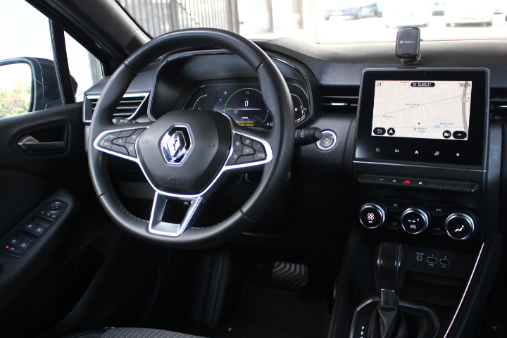 RENAULT-CLIO V-1.6I E-TECH HYBRID
