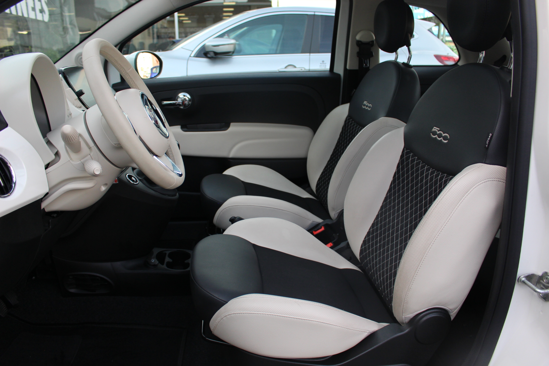 FIAT-500-1.0 HYBRIDE DOLCEVITA