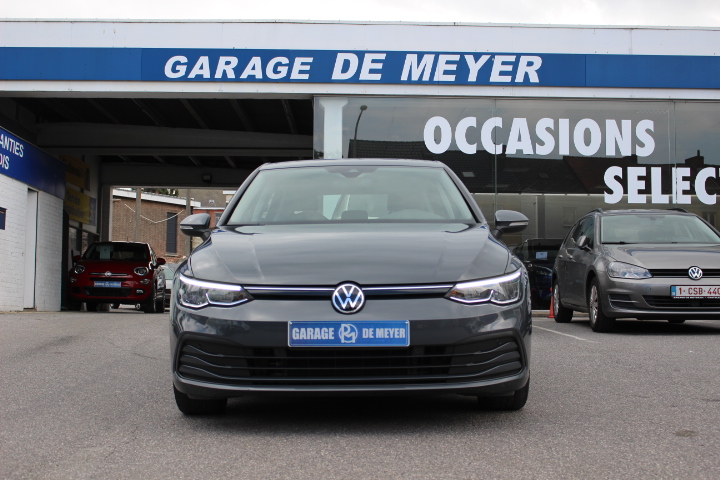 VOLKSWAGEN-GOLF 8-1.0 TSI LIFE