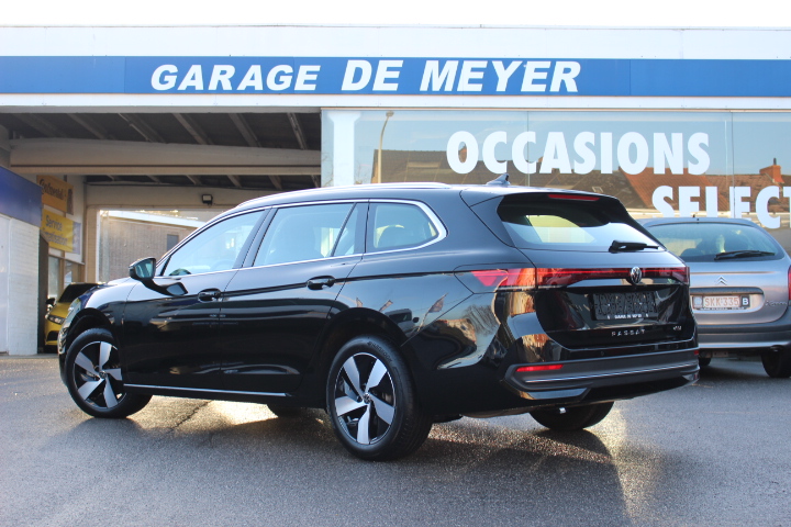 VOLKSWAGEN-PASSAT VARIANT-1.5 ETSI BUSINESS