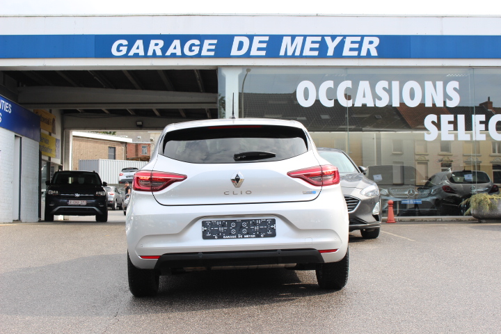 RENAULT-CLIO-1.6 E-TECH HYBRIDE