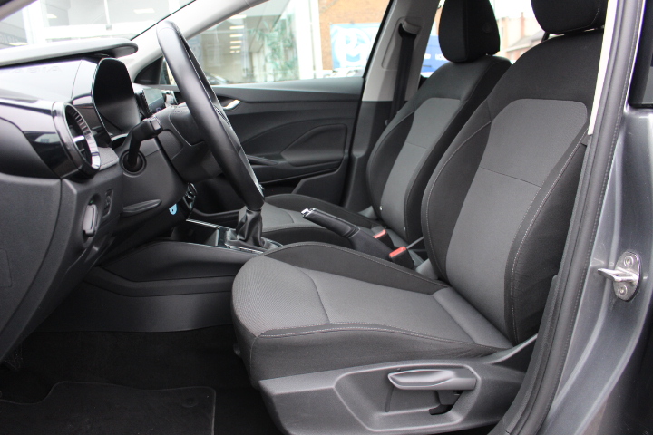 SKODA-FABIA-1.0 TSI AMBITION