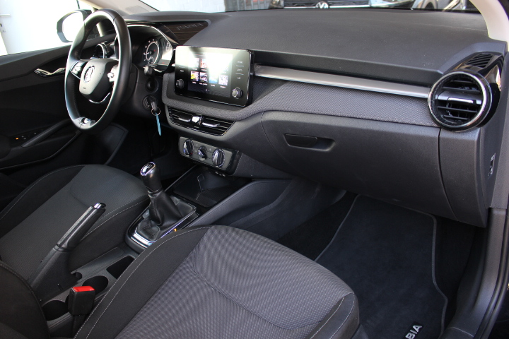 SKODA-FABIA-1.0 TSI AMBITION