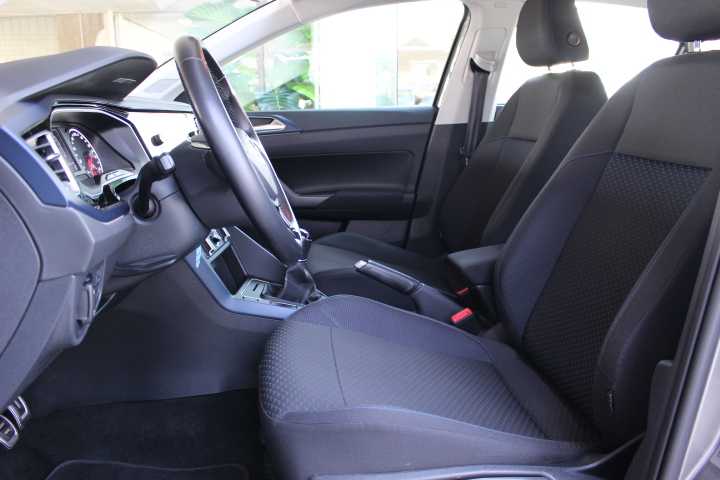 VOLKSWAGEN-POLO-1.0 TSI UNITED