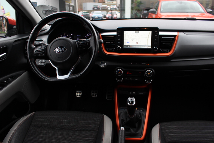 KIA-STONIC-1.0 ESSENCE