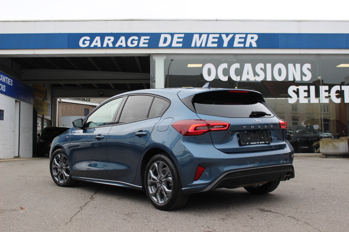 FORD-FOCUS-1.5 D ST-LINE