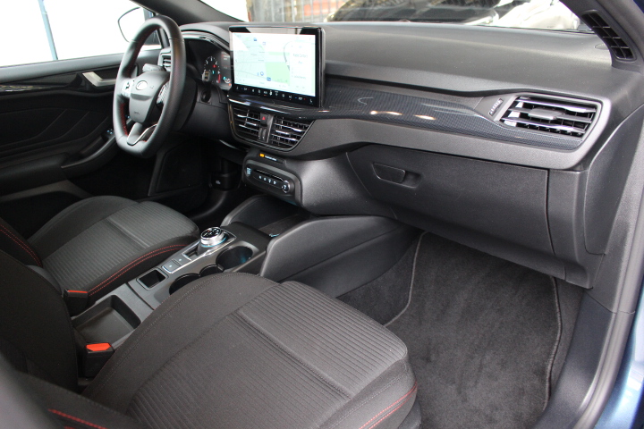 FORD-FOCUS-1.5 D ST-LINE