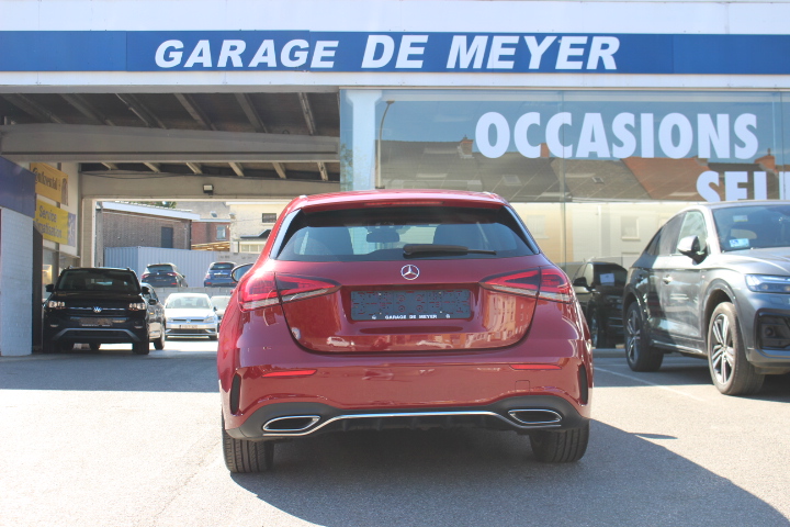 MERCEDES-BENZ-A 180-AMG LINE