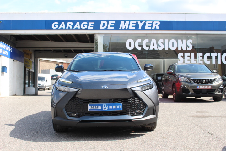 TOYOTA-C-HR-1.8 HYBRIDE DYNAMIC PLUS