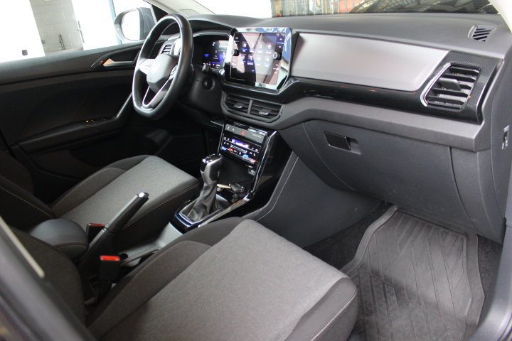 VOLKSWAGEN-T-CROSS-1.0 TSI LIFE DSG