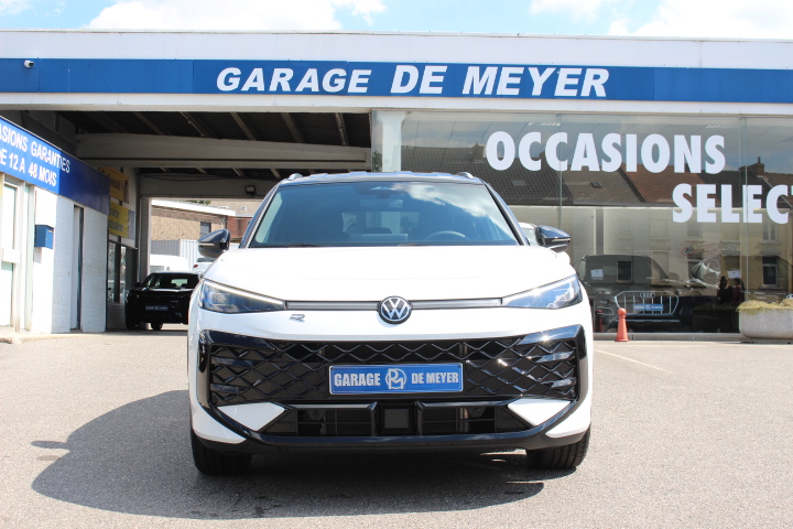 VOLKSWAGEN-T-ROC-1.5 TSI R-LINE DSG
