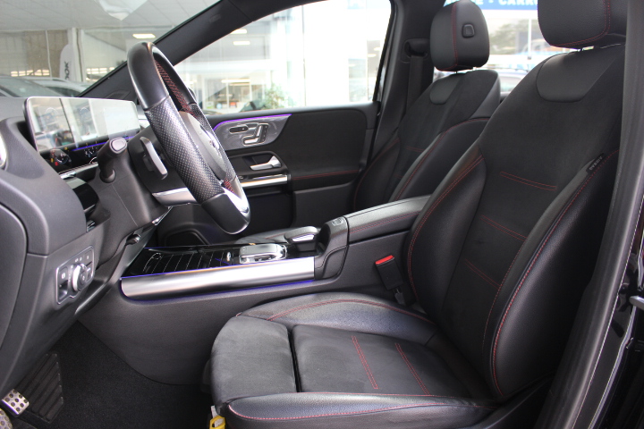MERCEDES-BENZ-B 180-AMG LINE