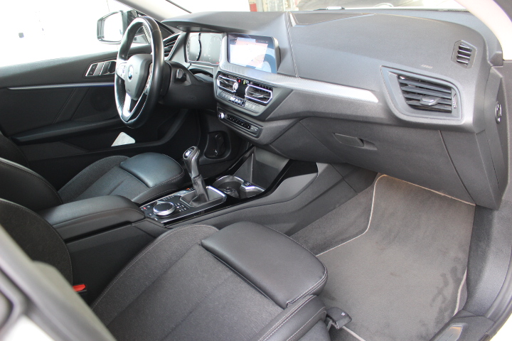 BMW-218I GRAND COUPE-SPORTLINE