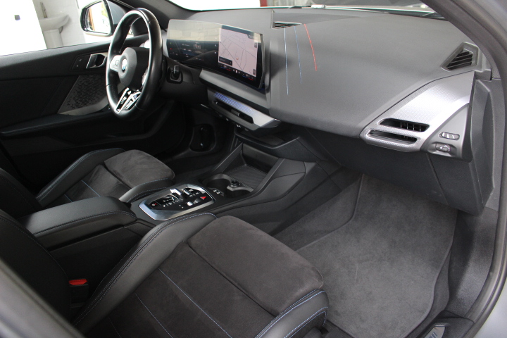BMW-118 d-M SPORT