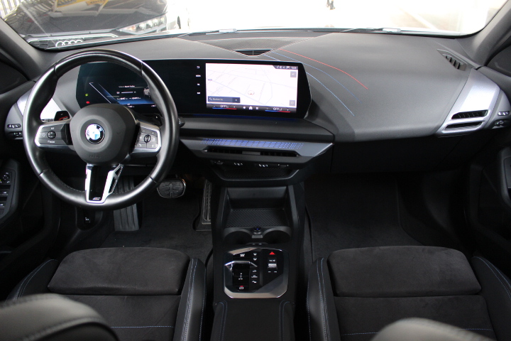 BMW-118 d-M SPORT